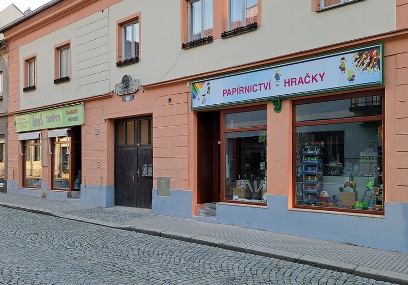 Papír Oděvy 2.jpg